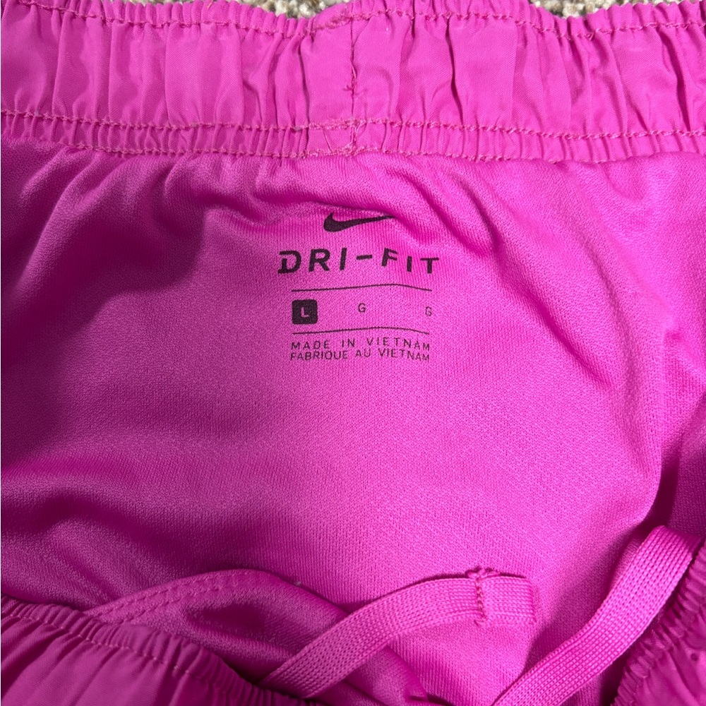 Nike Dri-FIT Running Shorts mesh lined Women's Large Bright Pink - Picture 3 of 5